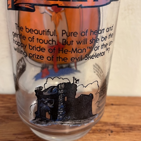 VERY RARE Mattel masters of the universe vinatge 1983 ltd edition glass: Teela - Picture 2 of 2